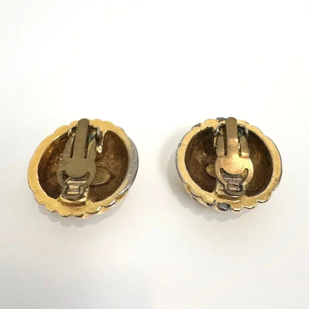 CHANEL Vintage Gold Plated CC Logo Shell Dome Clip On Earrings Round Stamped
